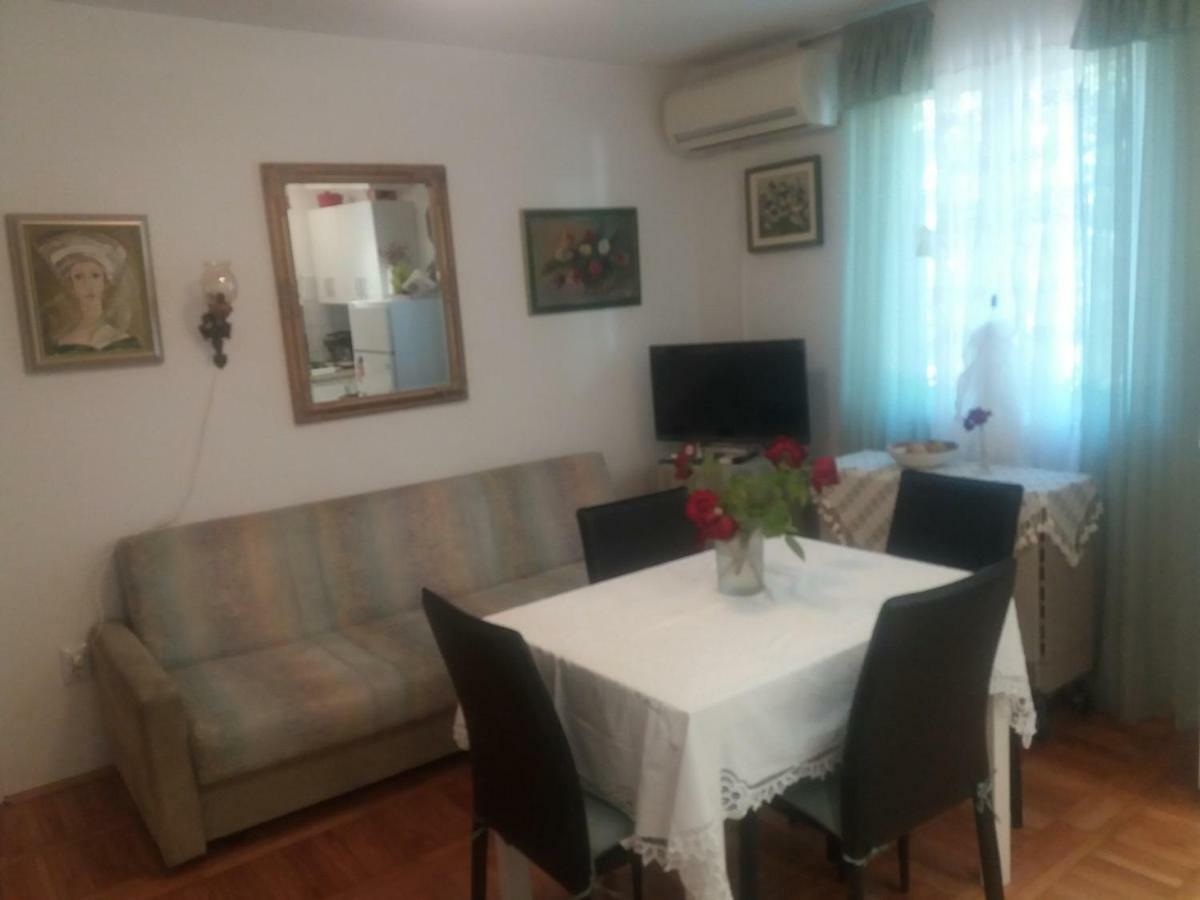 Apartments Palm House Rovinj Exterior photo